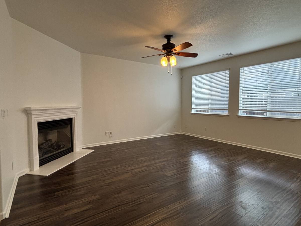 House for rent at 2405 El Vaquero Dr, Modesto, CA 95355