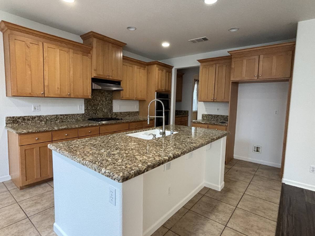 House for rent at 2405 El Vaquero Dr, Modesto, CA 95355