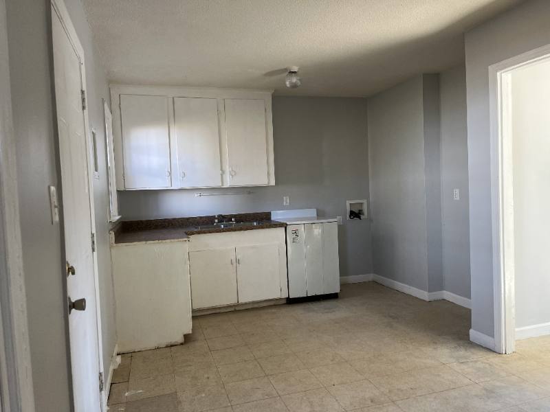 Townhouse for rent at 2667 Dr Carver St #3, Charlotte, NC 28208