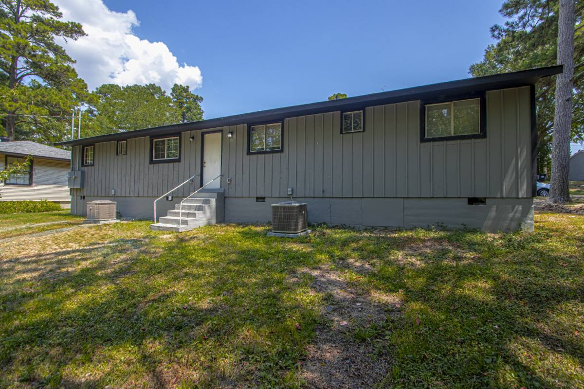 Apartment for rent at 35 Hiland Place #A, Benton, AR 72015