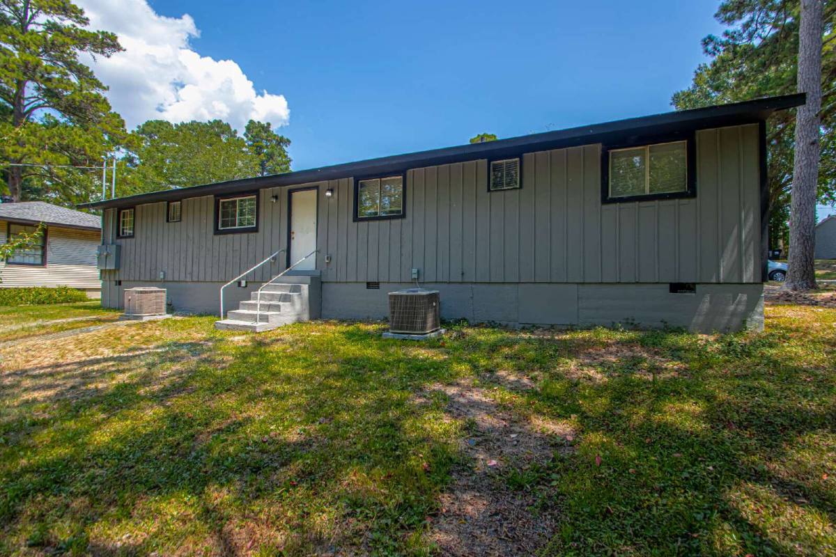 Apartment for rent at 35 Hiland Place #A, Benton, AR 72015