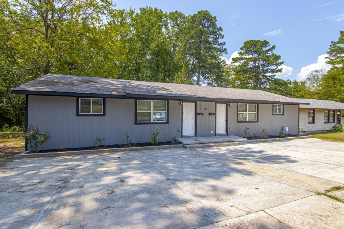 Apartment for rent at 35 Hiland Place #A, Benton, AR 72015