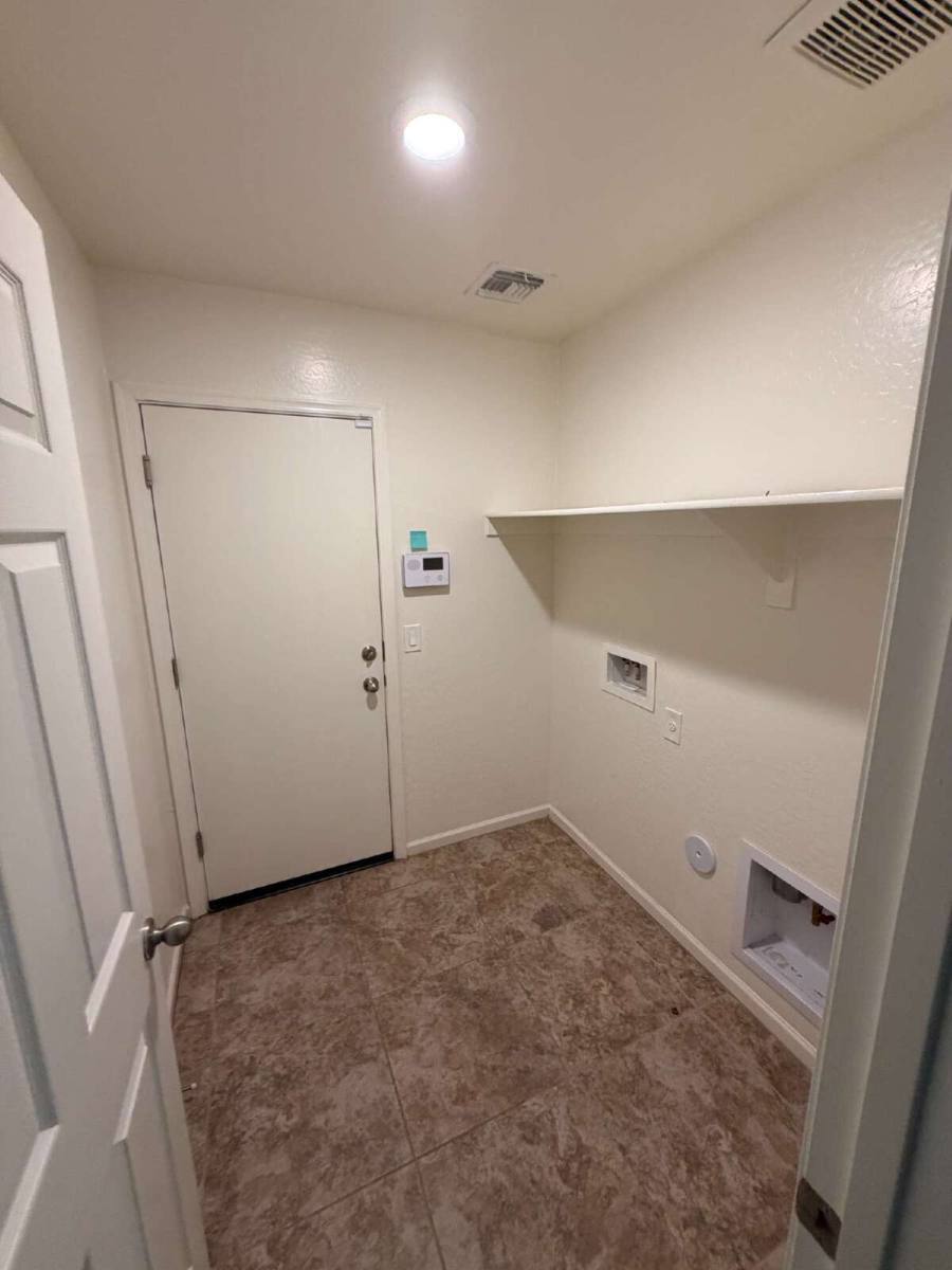 House for rent at 932 W Hot Springs Trail, San Tan Valley, AZ 85140