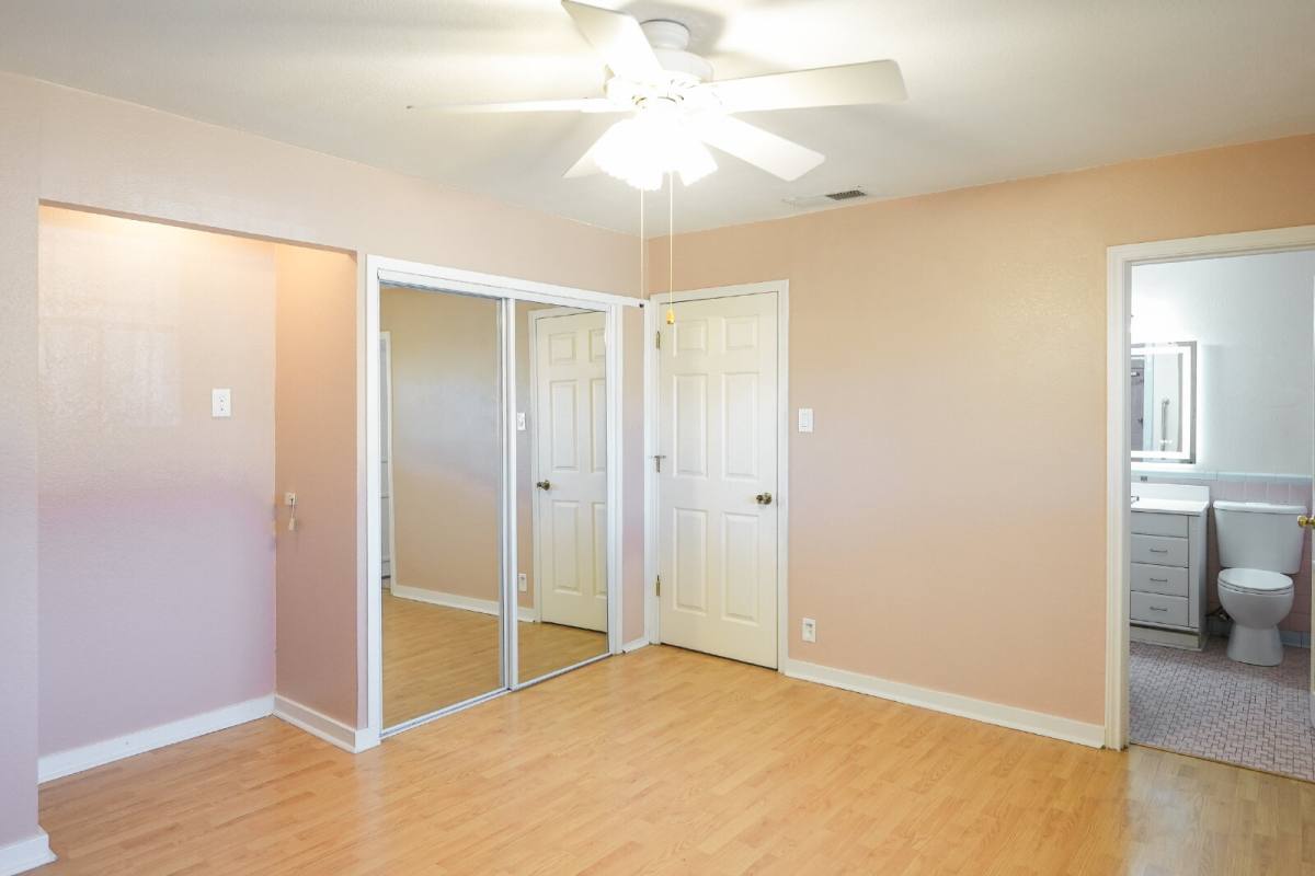 House for rent at 2622 W Summit Ave, San Antonio, TX 78228