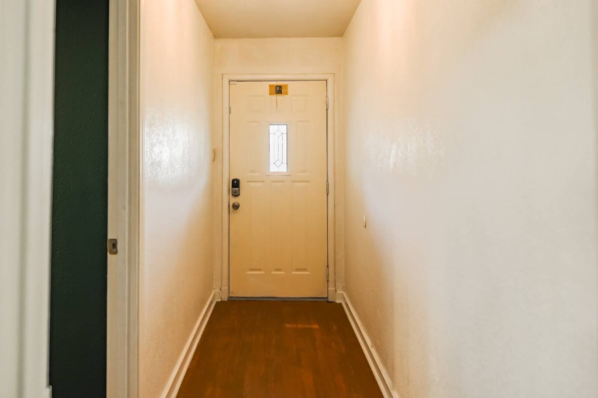 House for rent at 2622 W Summit Ave, San Antonio, TX 78228