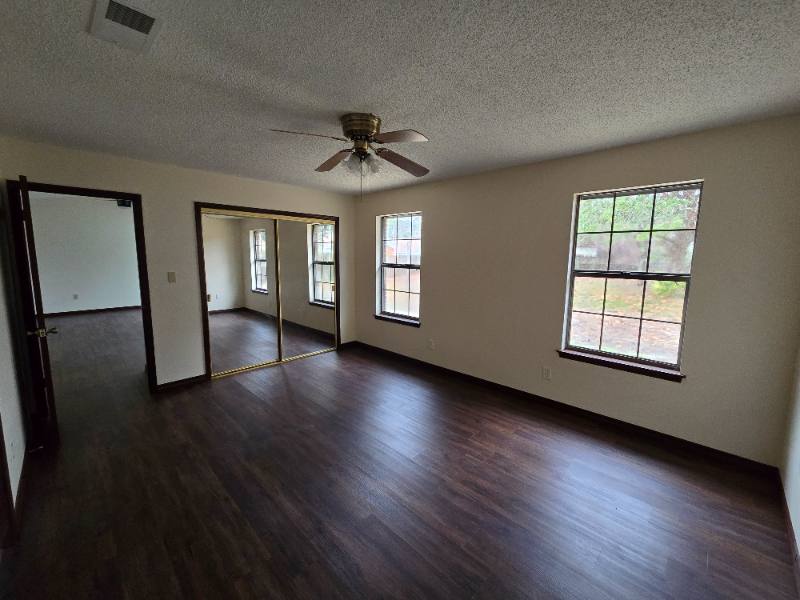 House for rent at 199 Lakeside Lane, Mary Esther, FL 32569