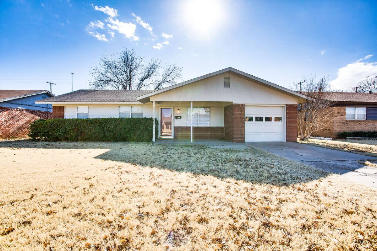 House for rent at 5613 16th Place, Lubbock, TX 79416