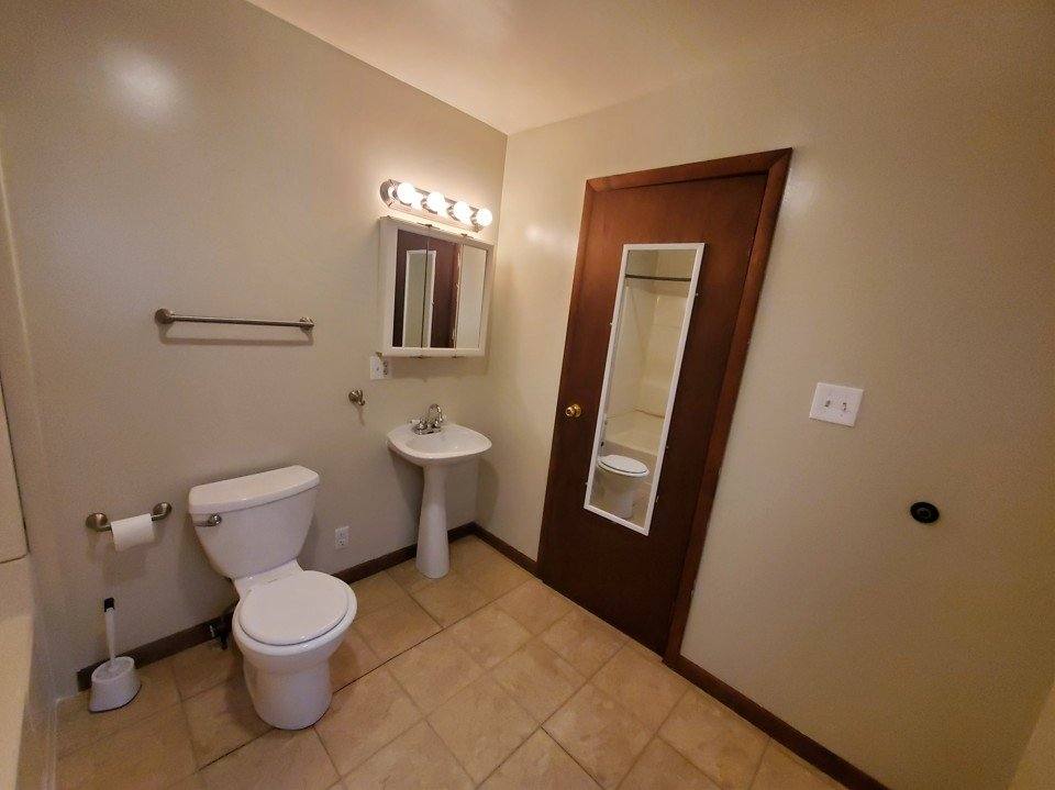 Apartment for rent at 8 Spring St #1, New Castle, PA 16101
