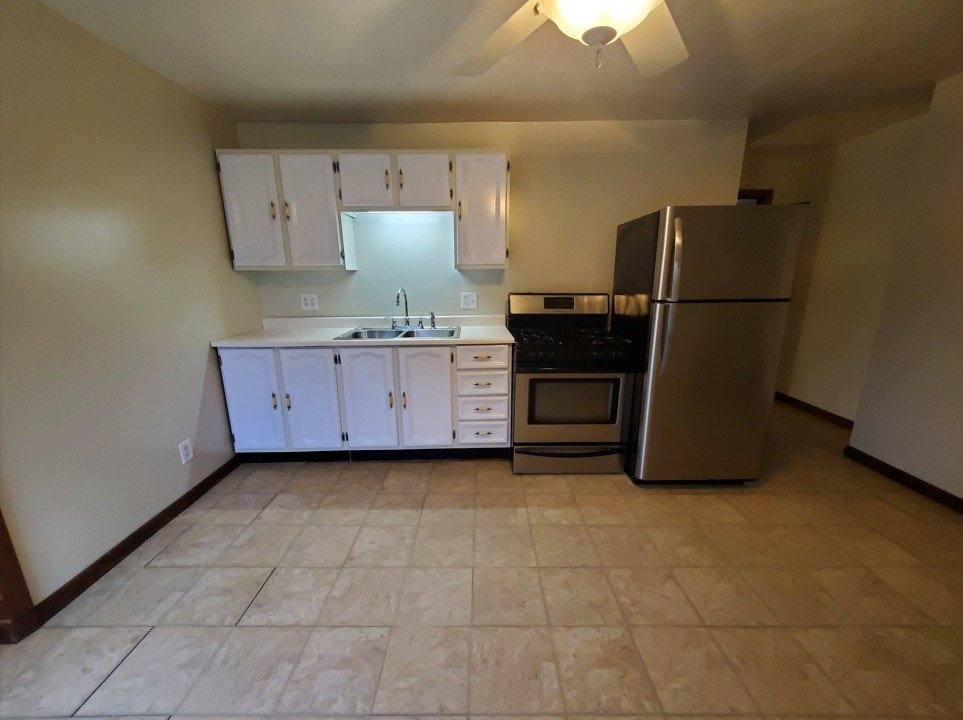 Apartment for rent at 8 Spring St #1, New Castle, PA 16101