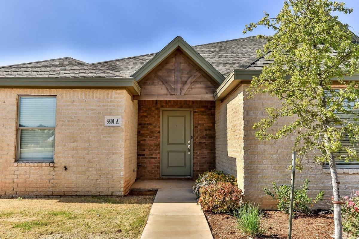Townhouse for rent at 3803 133rd St #B, Lubbock, TX 79423
