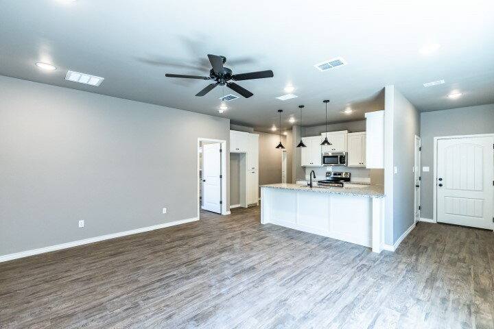 Townhouse for rent at 1405 17th St #A, Shallowater, TX 79363