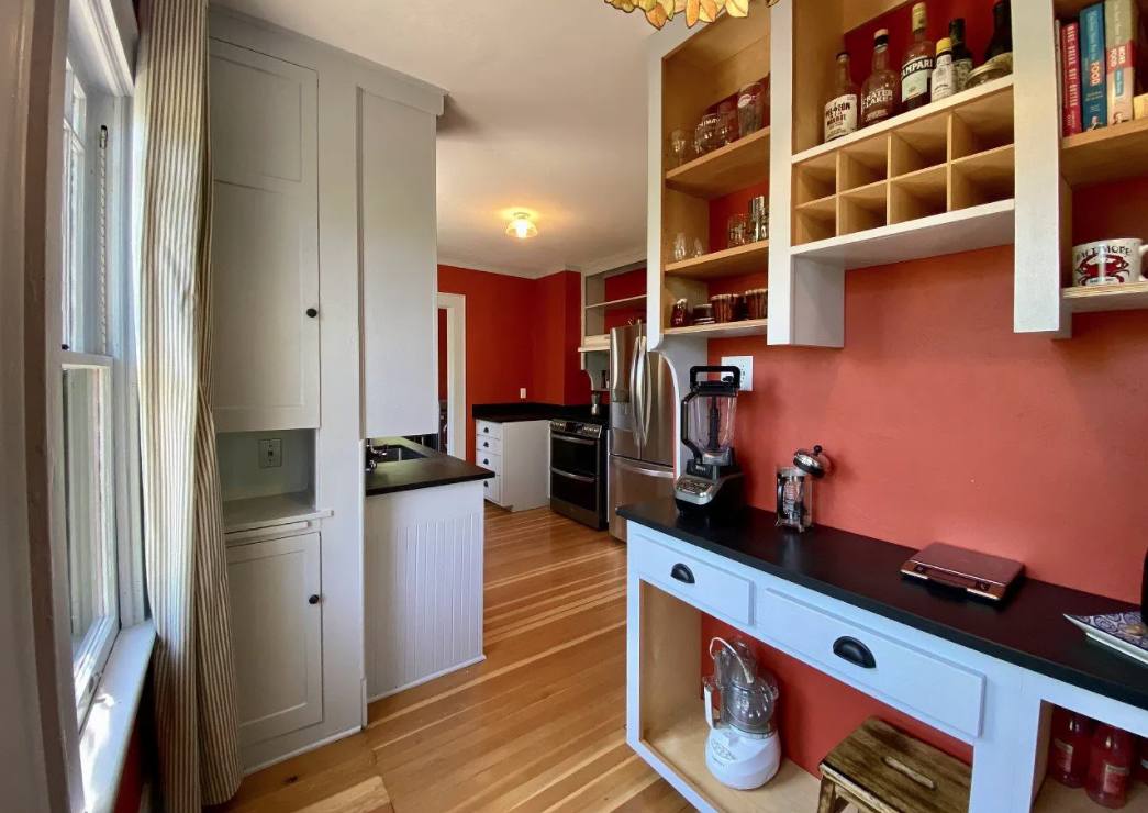 House for rent at 164 W 18th Ave, Eugene, OR 97401