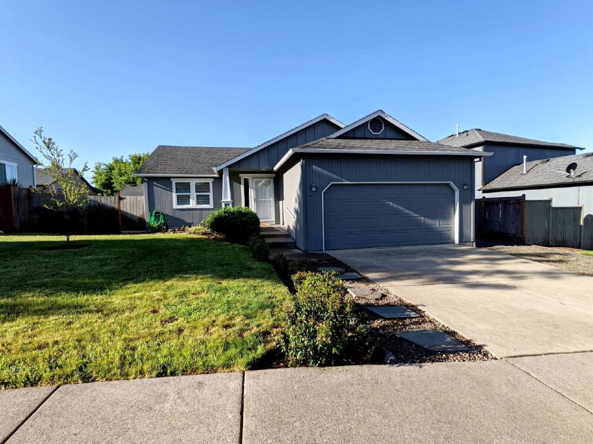House for rent at 6025 Orchid Lane, Springfield, OR 97478