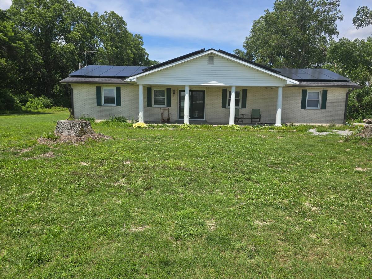 Apartment for rent at 715 W Broadway St #A, Sparta, IL 62286