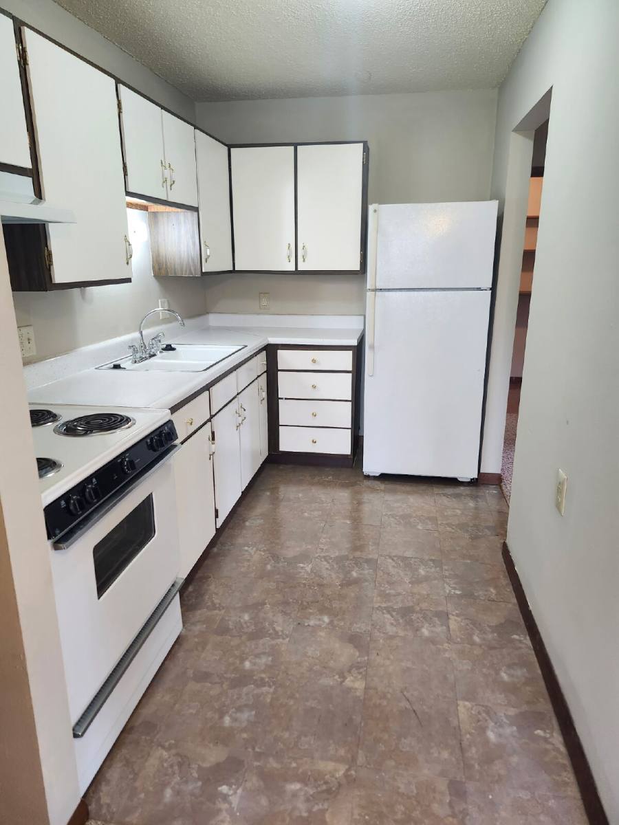 Apartment for rent at 102 8th Ave NW #2 B, Oelwein, IA 50662