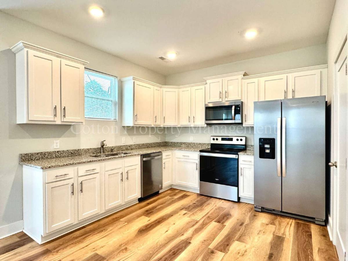 Townhouse for rent at 2852 Worth Dr #D, Wilmington, NC 28412