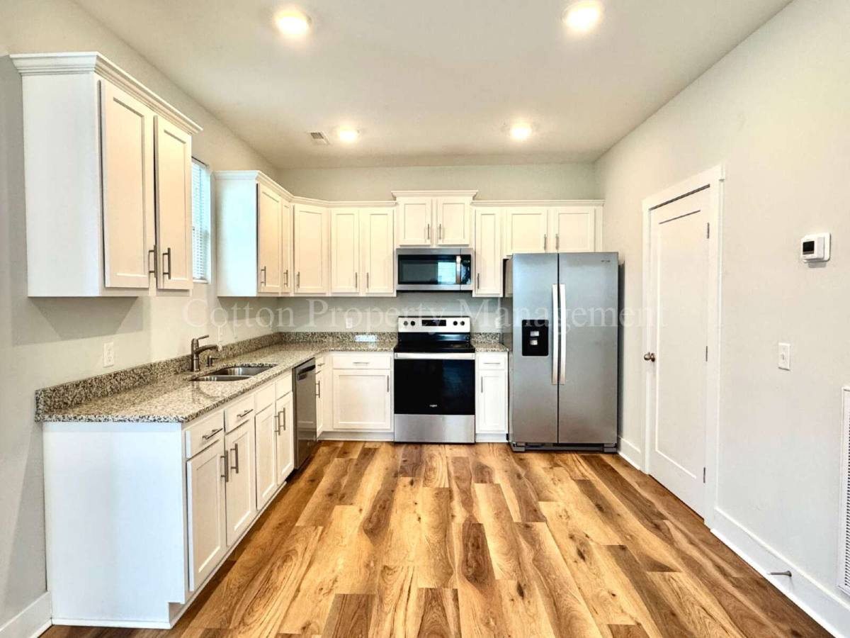 Townhouse for rent at 2852 Worth Dr #D, Wilmington, NC 28412