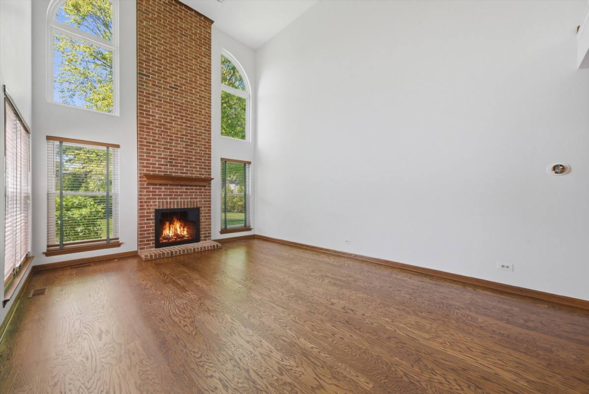 House for rent at 854 Deep Woods Court, Grayslake, IL 60030