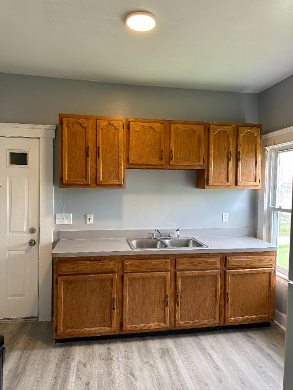 Apartment for rent at 1338 Lakeview Rd #DOWN, Cleveland, OH 44106