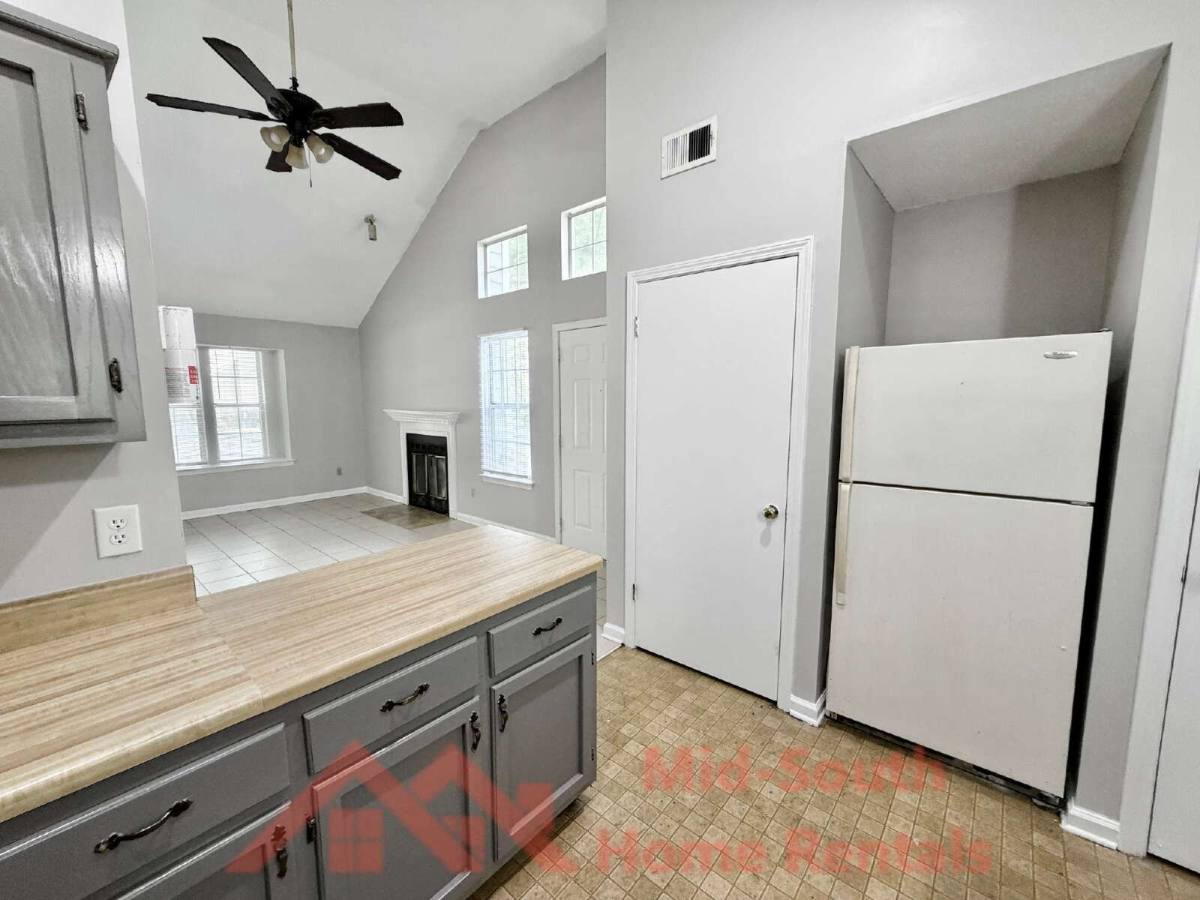 Townhouse for rent at 641 Lagrange Park Cove, Memphis, TN 38111