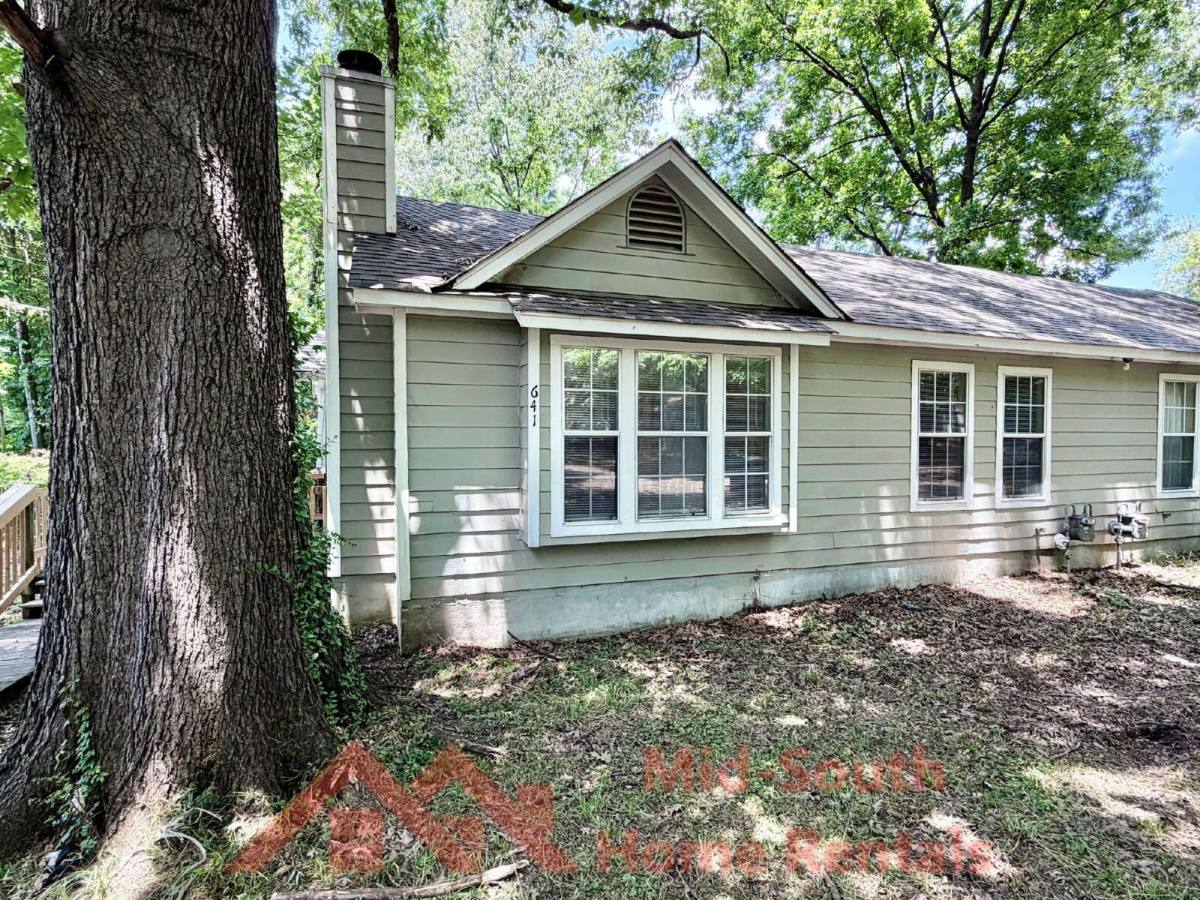 Townhouse for rent at 641 Lagrange Park Cove, Memphis, TN 38111