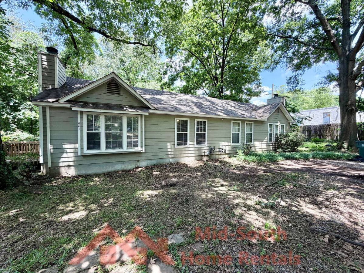 Townhouse for rent at 641 Lagrange Park Cove, Memphis, TN 38111