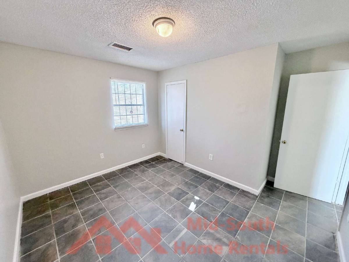 House for rent at 3205 Madewell Dr, Memphis, TN 38127