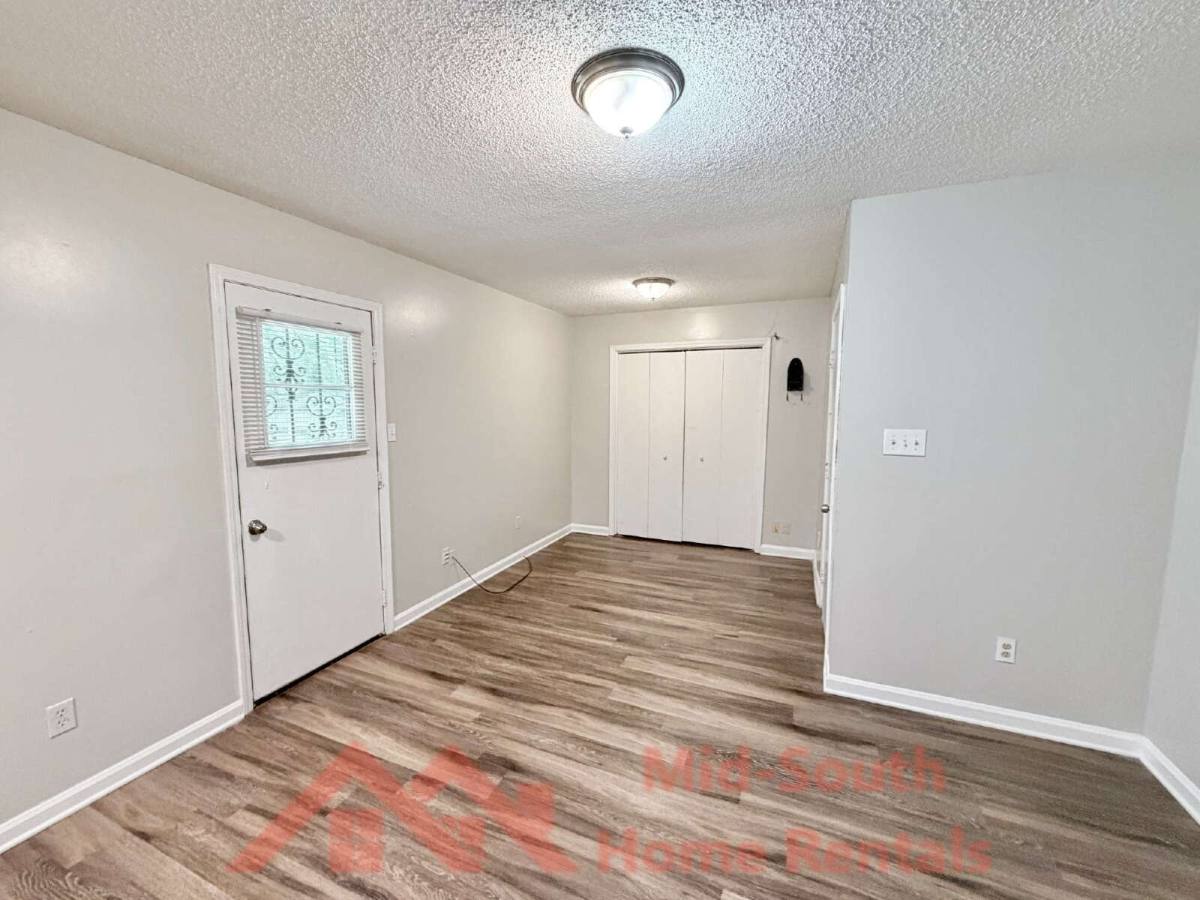 Townhouse for rent at 3829 Walsingham Dr, Memphis, TN 38128