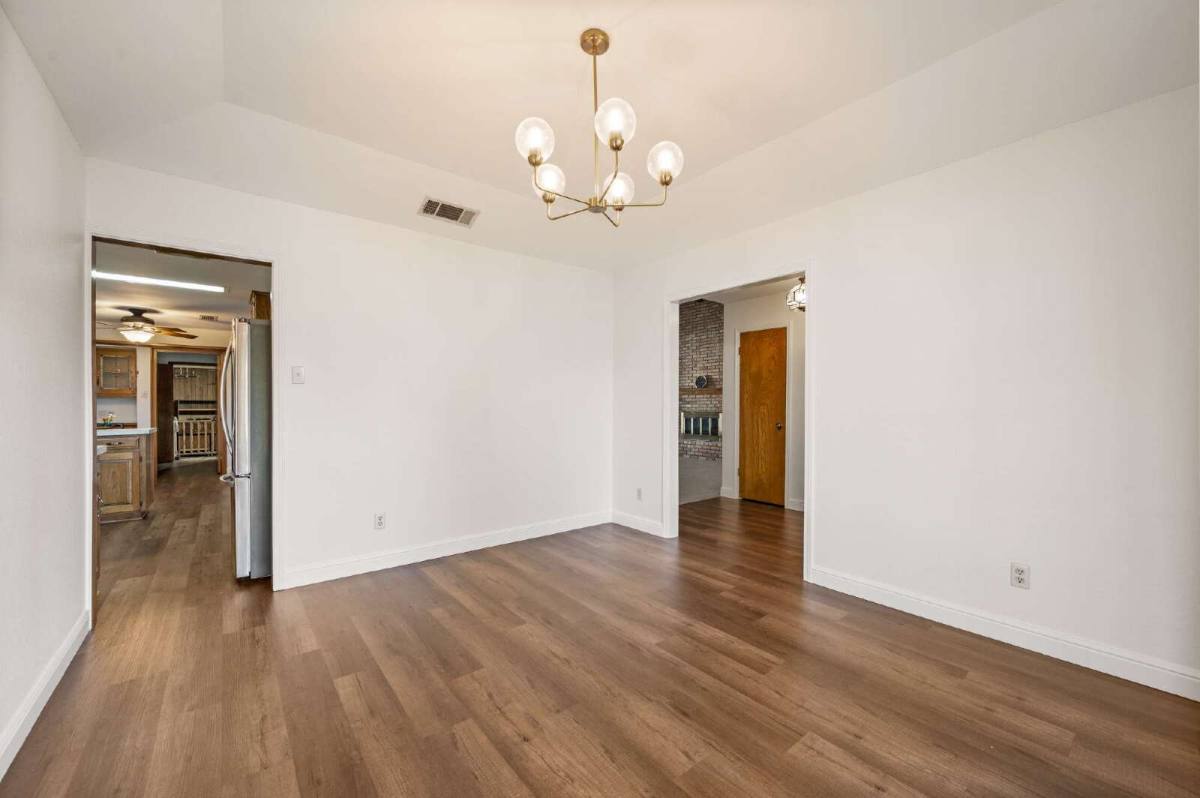 House for rent at 507 Crestview Dr, Grapevine, TX 76051