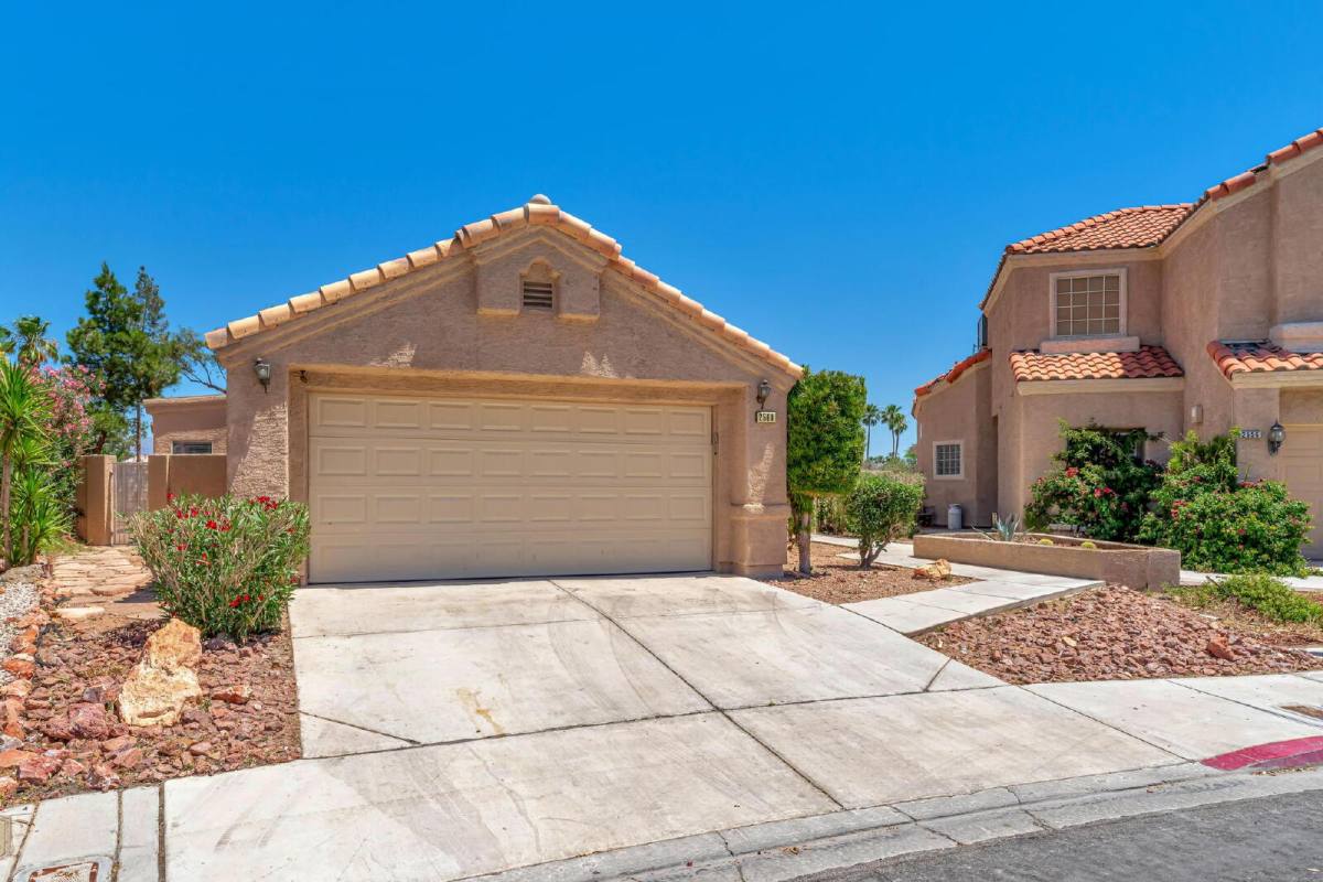 House for rent at 2560 Silver Shadow Dr, Las Vegas, NV 89108
