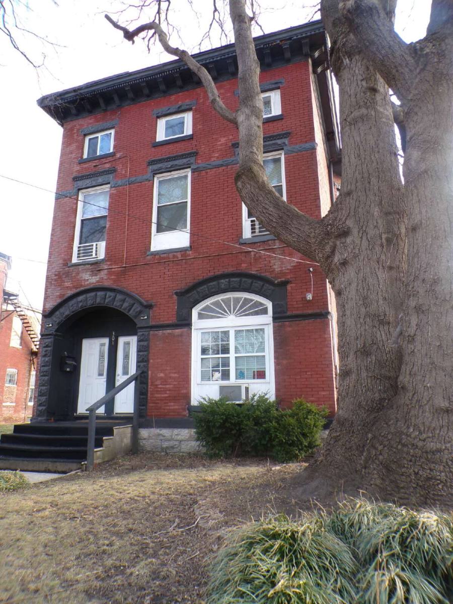 Apartment for rent at 308 E Jacob St Rm #7, Louisville, KY 40203