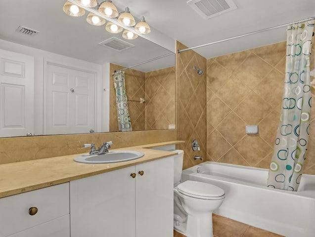 Apartment for rent at 700 E Boynton Beach Blvd #312, Boynton Beach, FL 33435