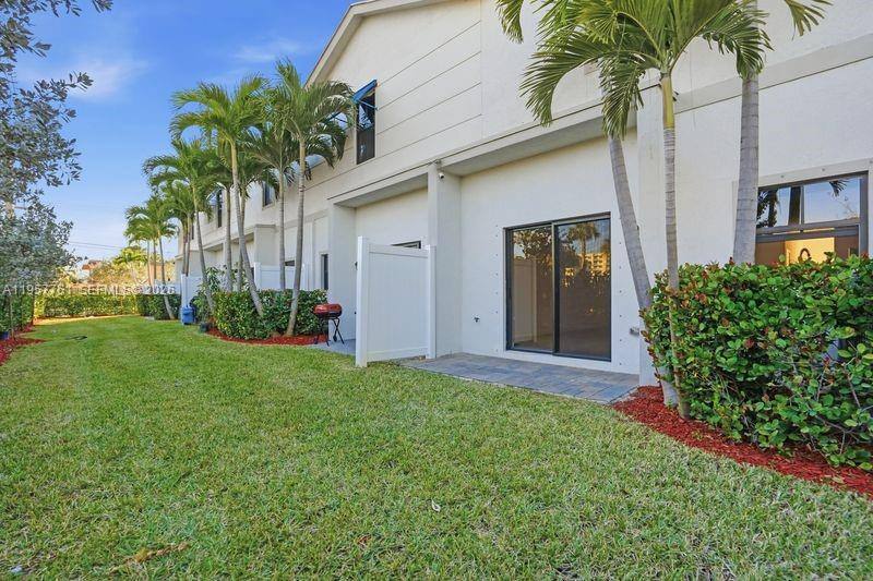 Townhouse for rent at 816 NW 3rd Terrace #818, Pompano Beach, FL 33060
