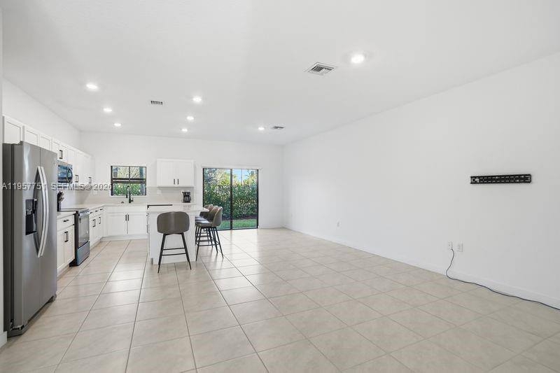 Townhouse for rent at 816 NW 3rd Terrace #818, Pompano Beach, FL 33060