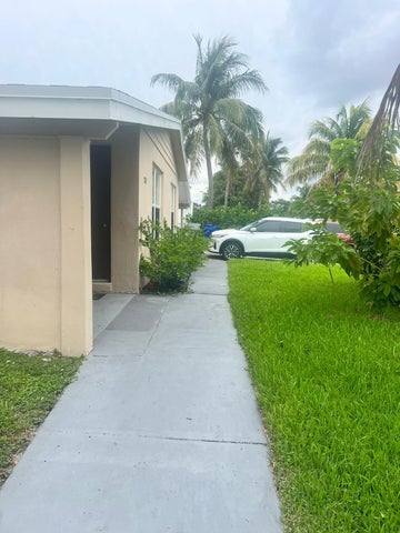 House for rent at 2001 NE 2nd Terrace, Pompano Beach, FL 33060