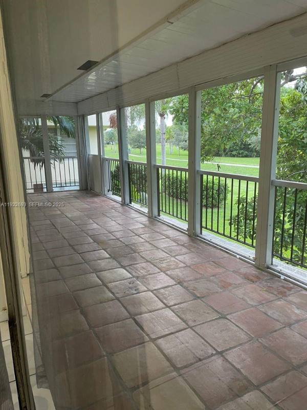 Townhouse for rent at 3141 N Palm Aire Dr, Pompano Beach, FL 33069