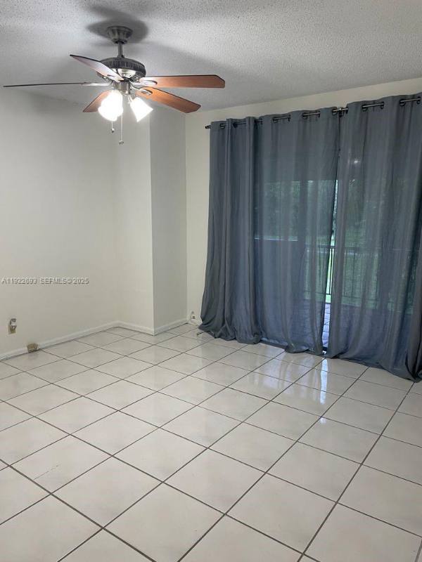 Townhouse for rent at 3141 N Palm Aire Dr, Pompano Beach, FL 33069
