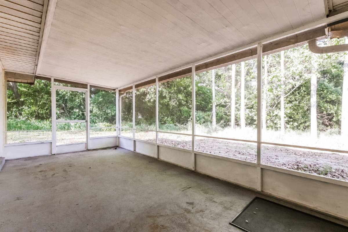 Apartment for rent at 620 Emerald Ave #1, Lake Wales, FL 33853