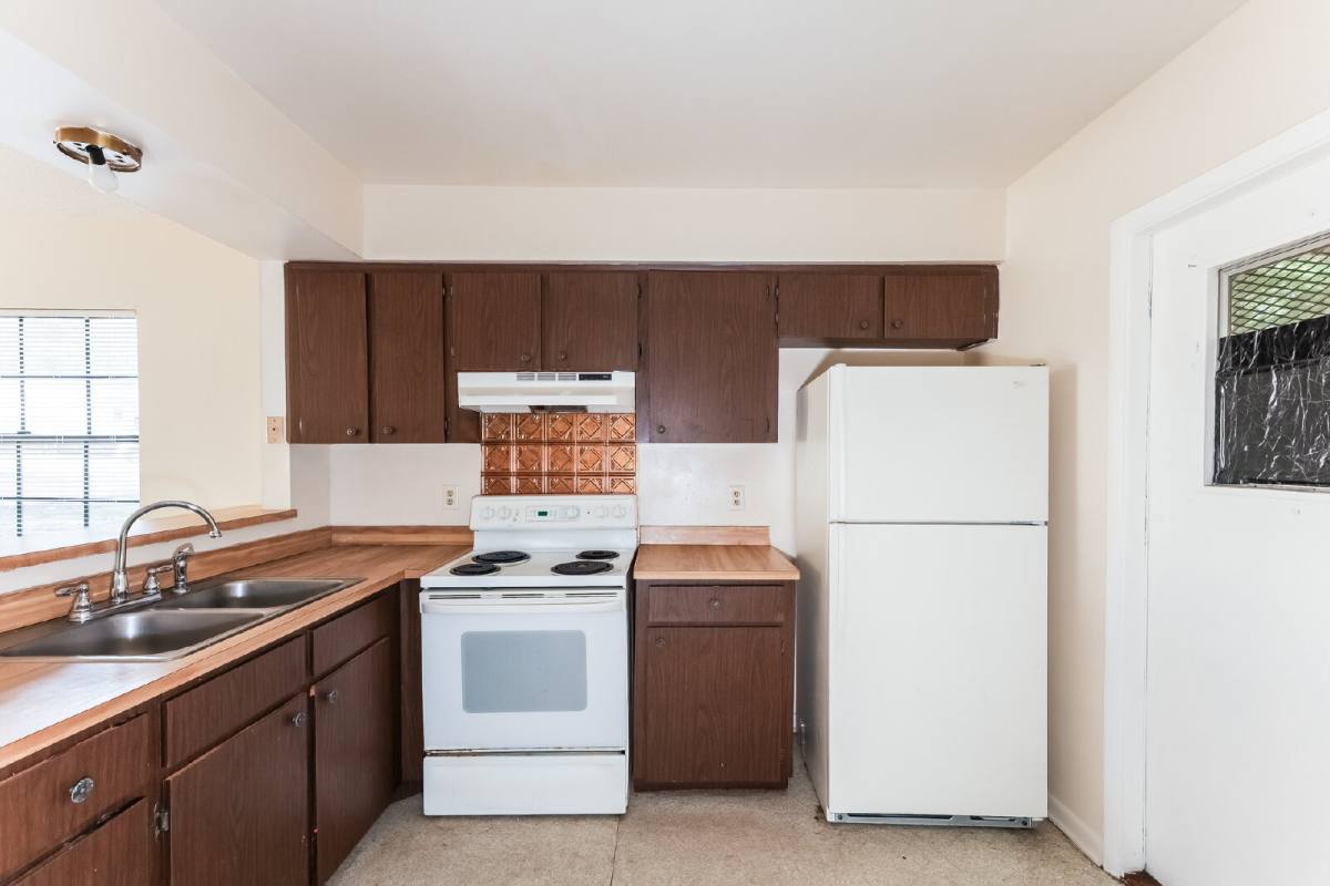 Apartment for rent at 620 Emerald Ave #1, Lake Wales, FL 33853