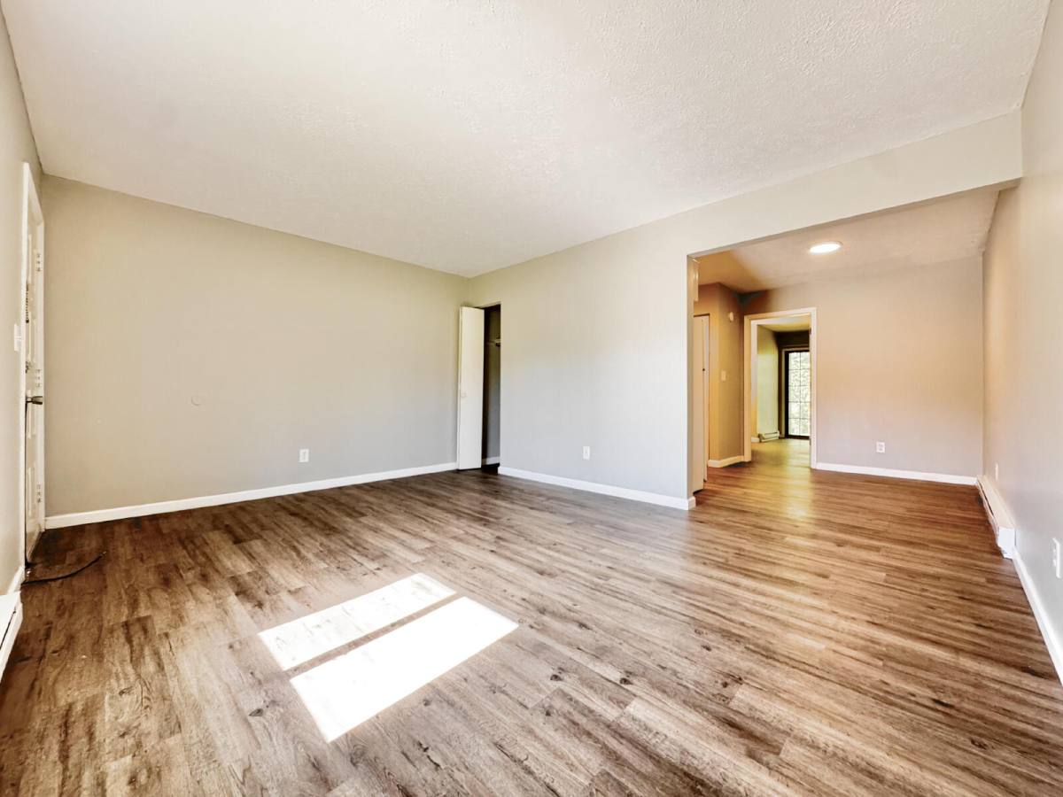 Apartment for rent at 417 Harrodswood Rd #A, Frankfort, KY 40601