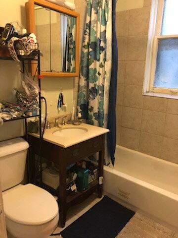 Apartment for rent at 1620 N Winchester Ave #2, Chicago, IL 60622