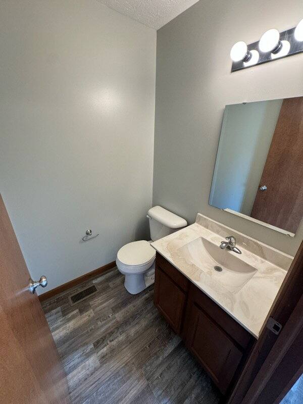 Townhouse for rent at 729 Meadow Glen Ave, Brookville, OH 45309