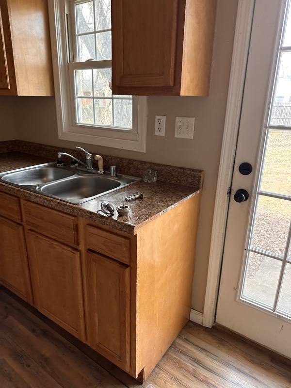 House for rent at 8403 Robin Hill Dr, Louisville, KY 40291