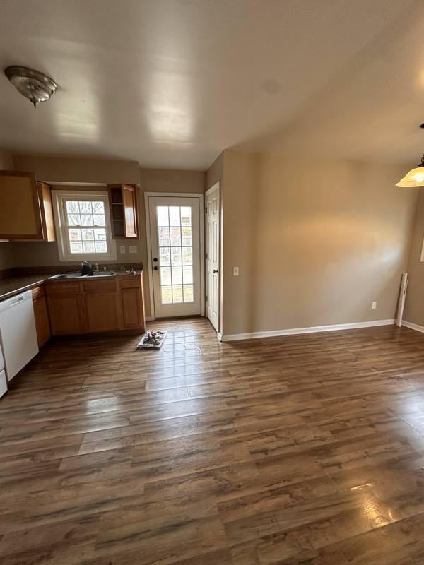 House for rent at 8403 Robin Hill Dr, Louisville, KY 40291