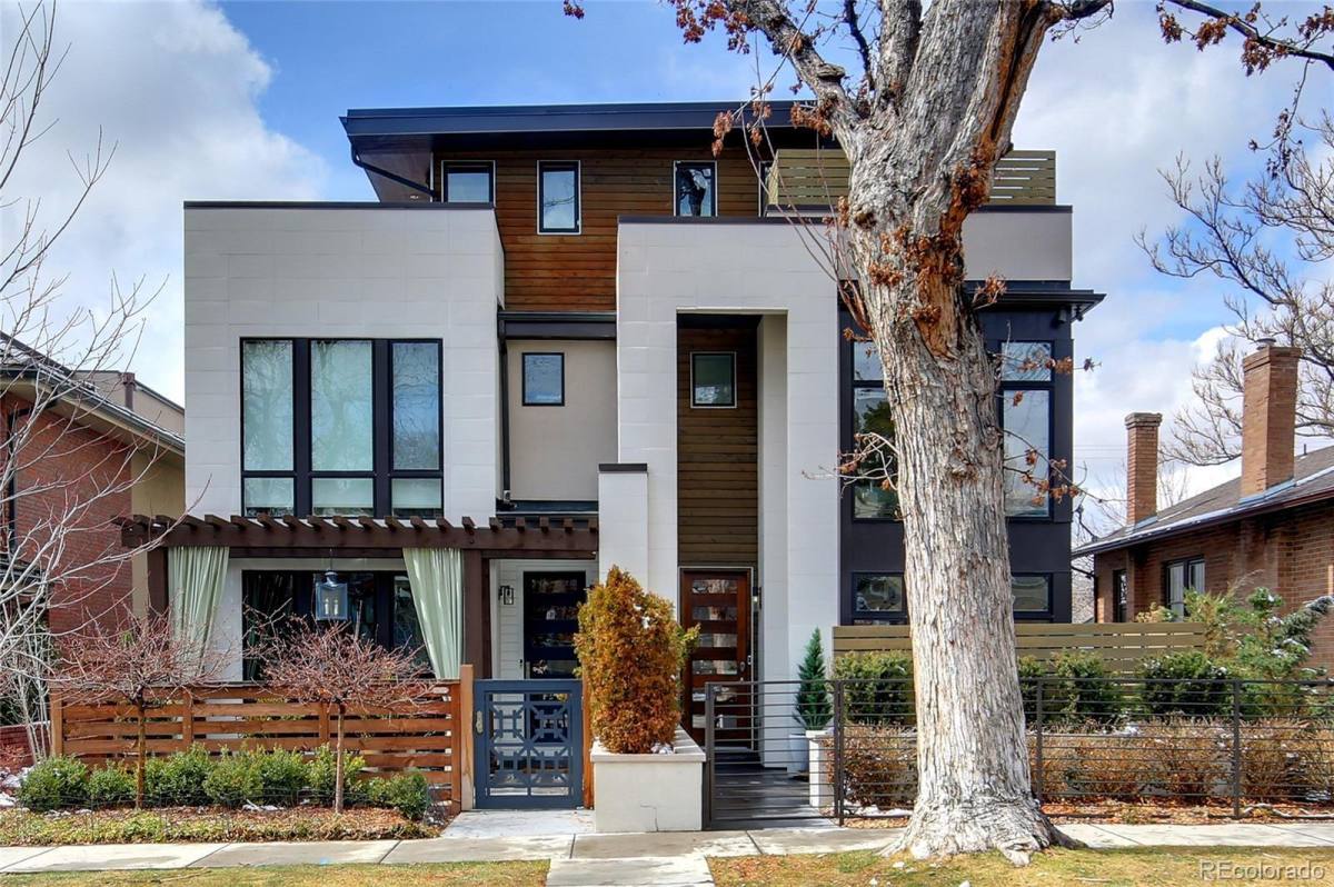 Townhouse for rent at 427 Milwaukee St, Denver, CO 80206