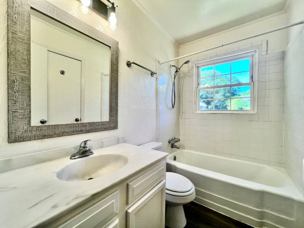 House for rent at 655 Reeves Court, Charlotte, NC 28208