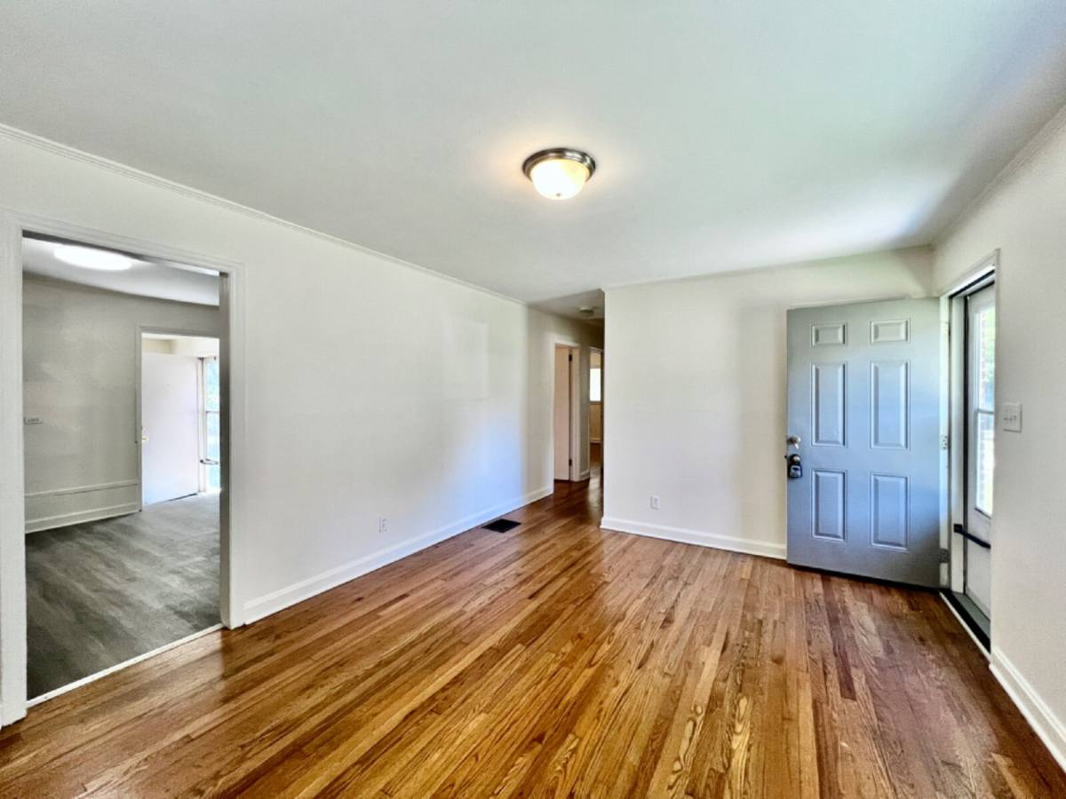 House for rent at 655 Reeves Court, Charlotte, NC 28208