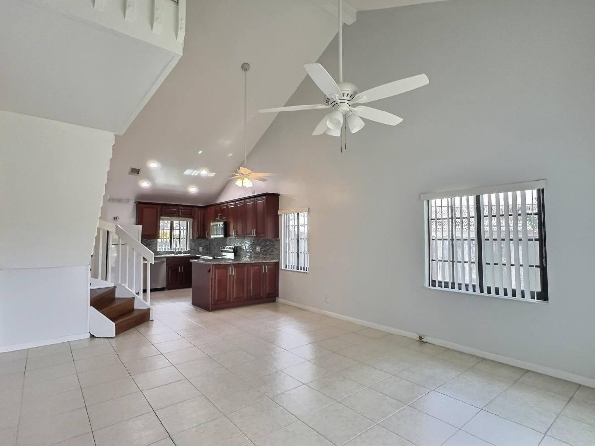 Townhouse for rent at 2652 Riverside Dr, Coral Springs, FL 33065