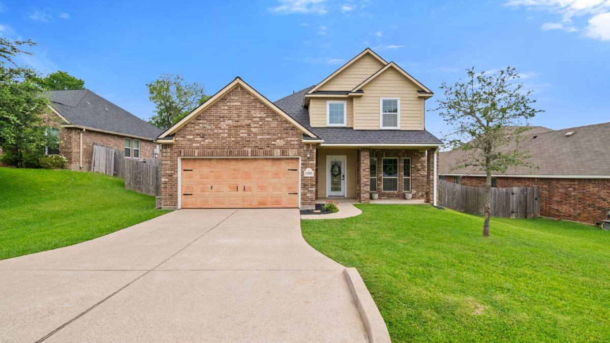 House for rent at 13092 Greenbriar Dr, Willis, TX 77318