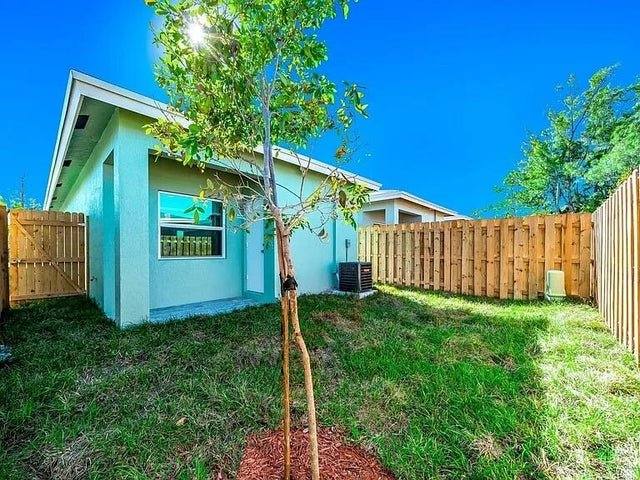 House for rent at 2714 Nokomis Ave, West Palm Beach, FL 33409